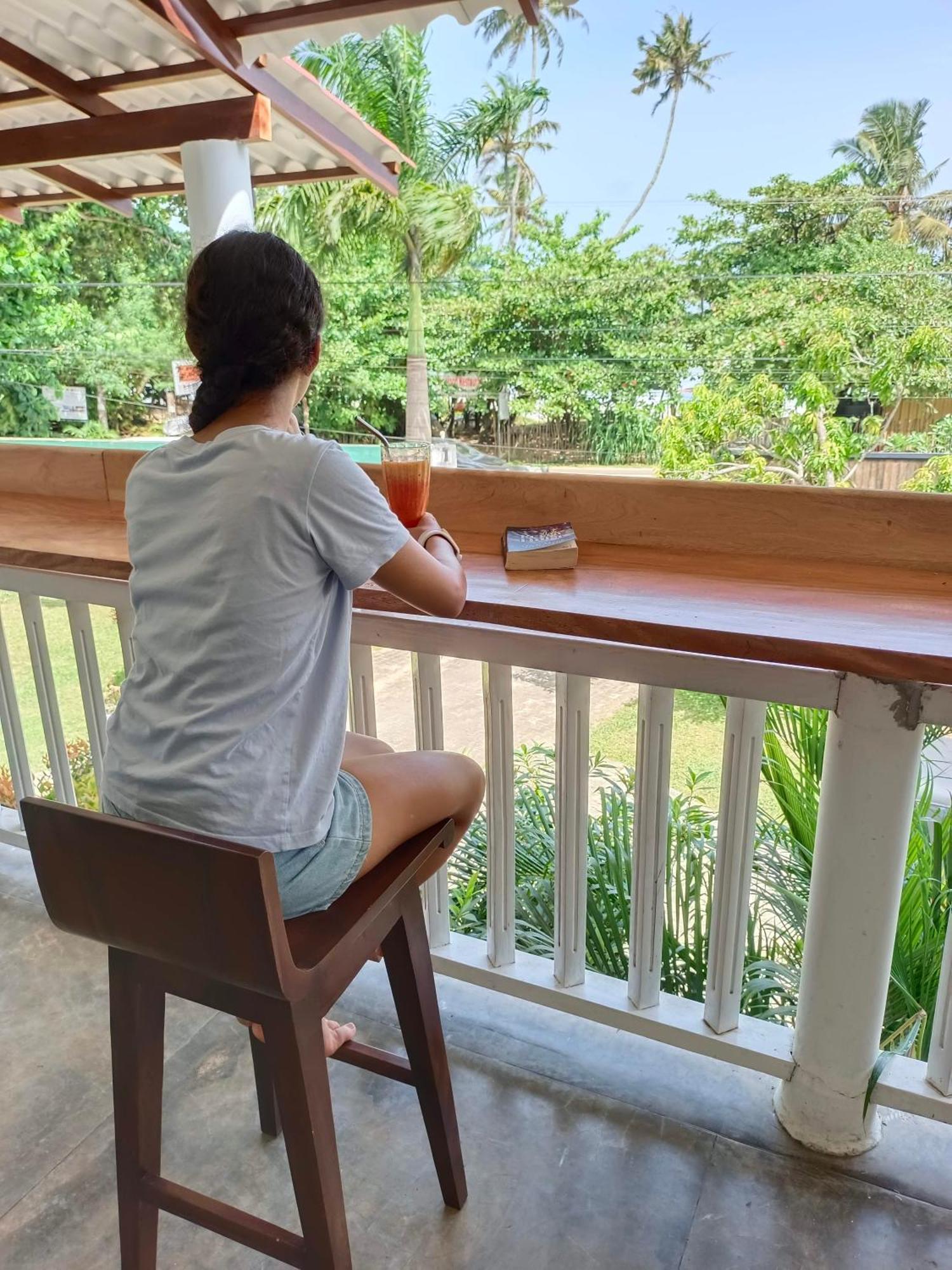 Weligama Ocean Breeze Hotel Eksteriør billede