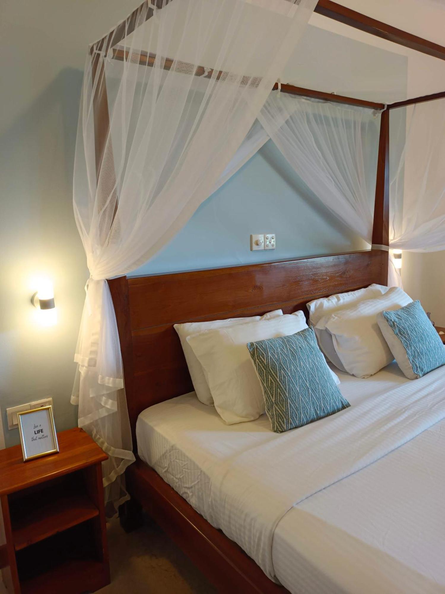 Weligama Ocean Breeze Hotel Eksteriør billede